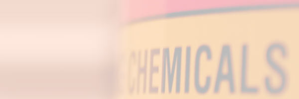 Abgesofteter Hintergrund mit einer Inschrift auf einem Behälter für Chemikalien - Chemicals. Das Thema von UMYEXCO Beratung, Projektmanagement, Interim Management, Prozessoptimierung, Workshops für Betriebe, die Chemikalien handhaben